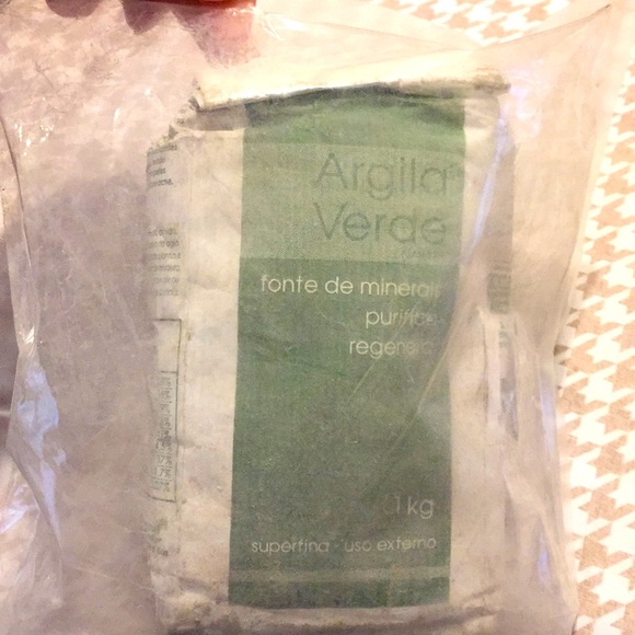 NWT. Illite Green Clay Supermask. - Picture 3 of 5